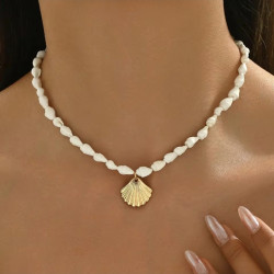 BEACH NECKLACE