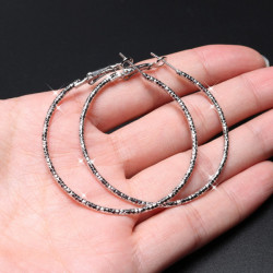 ROUND EARRING