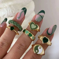 GREEN RINGS