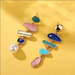 TRENDY FASHION EARRINGS